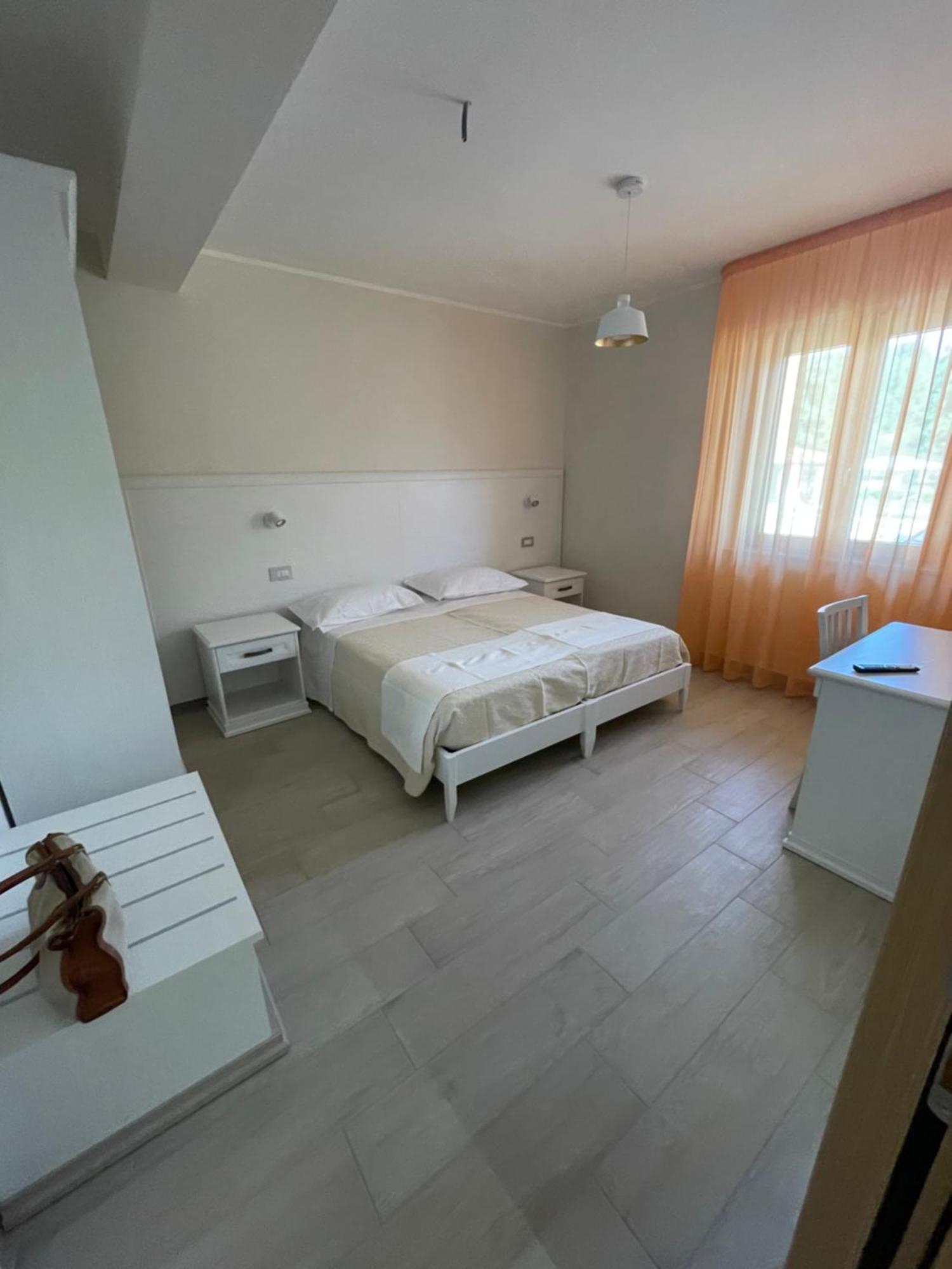 Fd Lorichella Hotel ลอริกา ภายนอก รูปภาพ