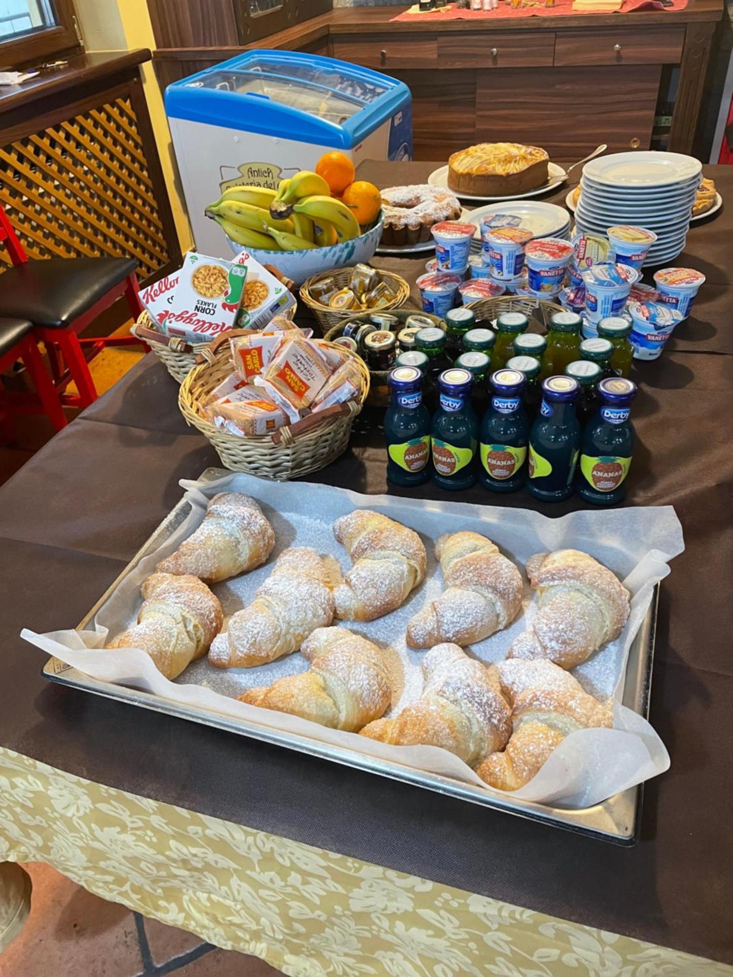 Fd Lorichella Hotel ลอริกา ภายนอก รูปภาพ